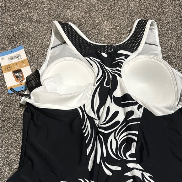 Black and White Zebra Print Tank Top - Picture 4 of 8